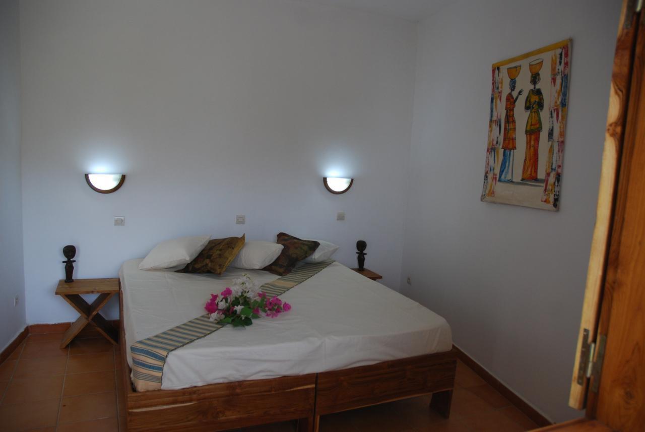 Casa Motel Ziguinchor Eksteriør billede